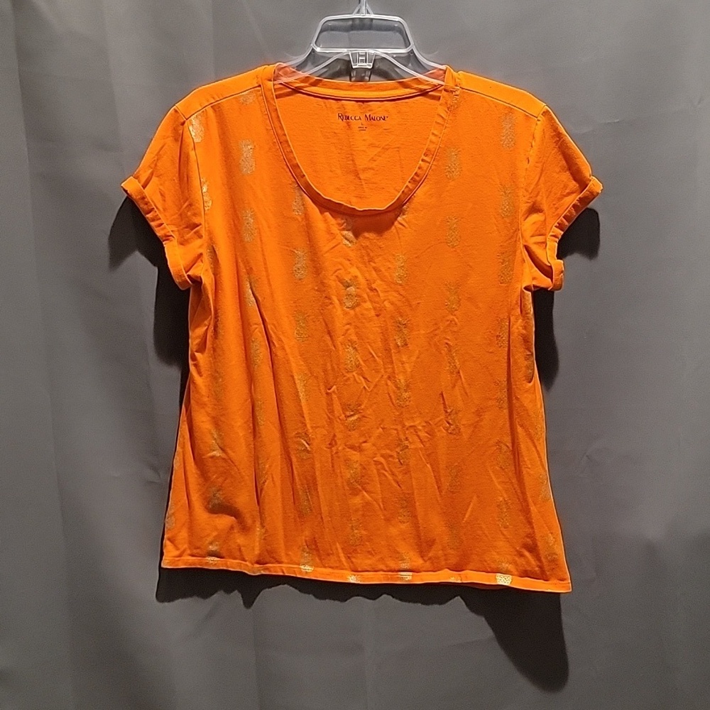 (J11) Womans Sz L, Rebecca Malone t-shirt